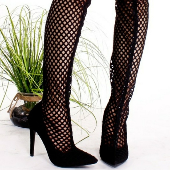 Fish net thigh highs - Picture 3 of 5